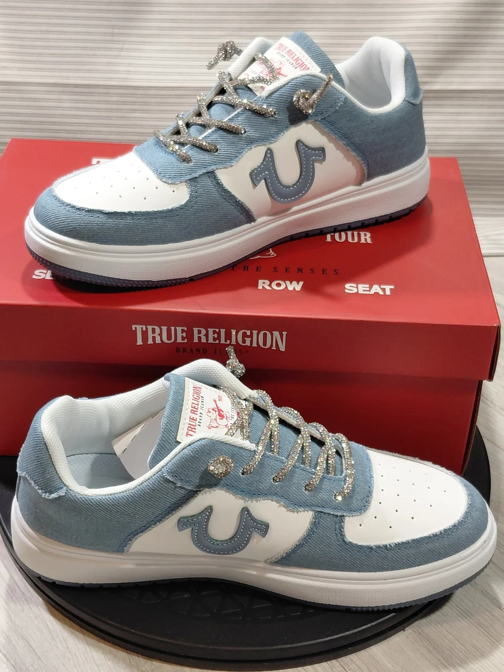 NEW True Religion Allison Womens Low-Top Sneakers in Light Blue Denim White W7